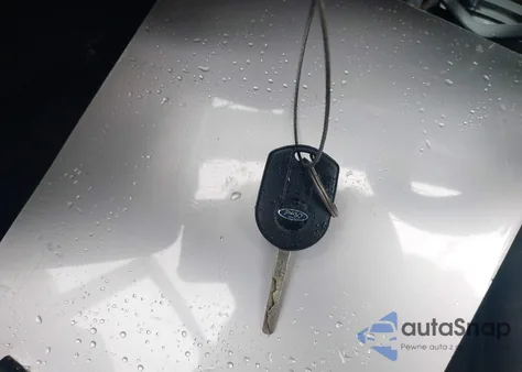 2015 Ford Fiesta Se из США, поврежденный, VIN 3FADP4EJ7FM105040